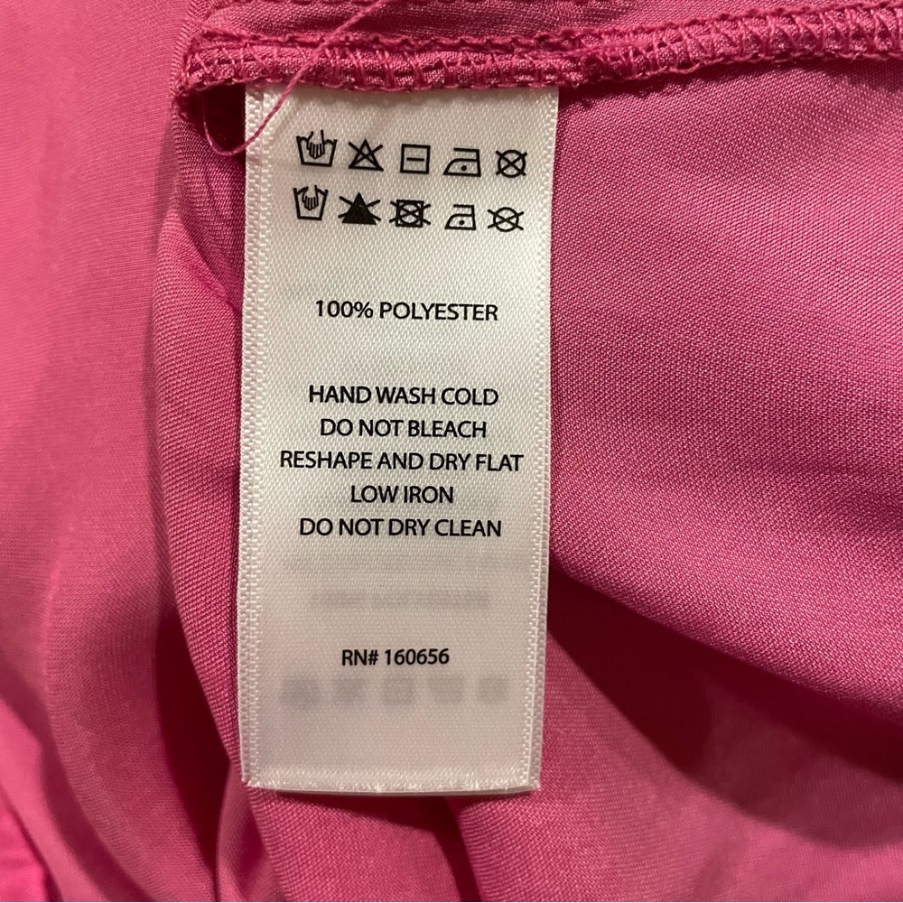 ❄️ 5/$25 Sincerely Jules Satin Pink Top Small - Picture 8 of 8